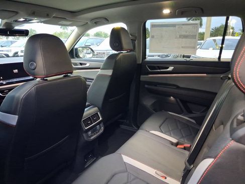 New 2026 Volkswagen Atlas Peak Edition AWD/4WD image 5