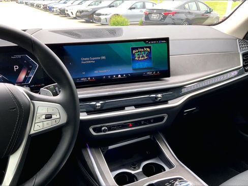 Used 2024 BMW X7 xDrive40i w/ Executive Package AWD/4WD image 6