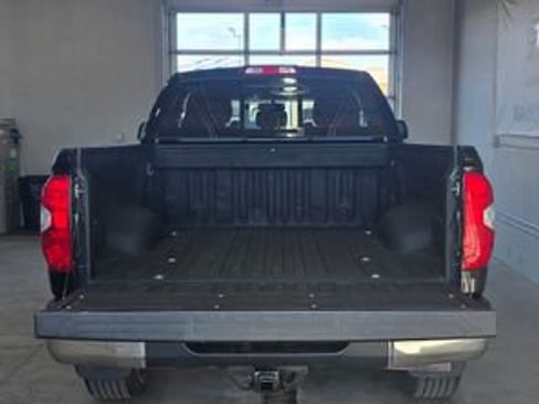 Used 2017 Toyota Tundra SR5 w/ SR5 Upgrade Package image 5