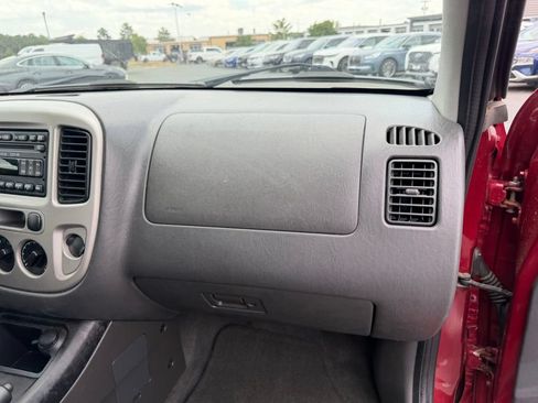 Used 2007 Ford Escape XLT FWD image 34