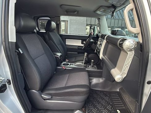 Used 2008 Toyota FJ Cruiser 4WD image 18