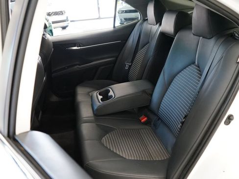 Used 2019 Toyota Camry SE FWD image 44