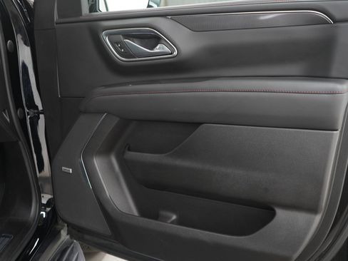 Used 2022 Chevrolet Tahoe RST w/ Sport Performance Package AWD/4WD image 9