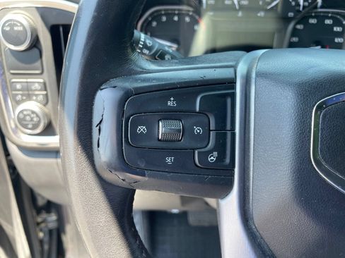 Used 2020 GMC Sierra 1500 SLT RWD image 15