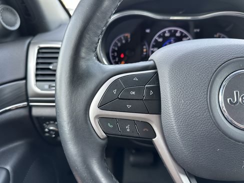 Used 2019 Jeep Grand Cherokee Limited w/ Trailer Tow Group IV image 27