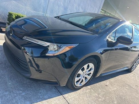 Used 2024 Toyota Corolla LE image 4