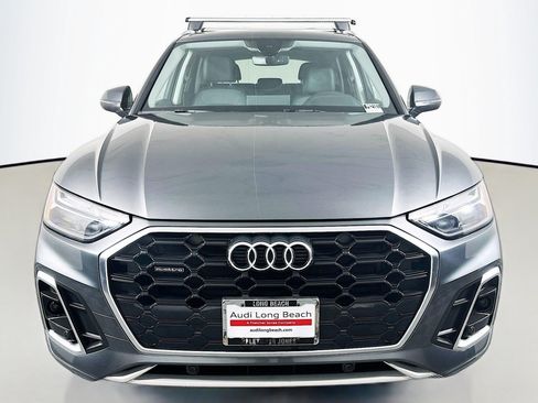 Used 2023 Audi Q5 2.0T Premium w/ Convenience Package AWD/4WD image 2