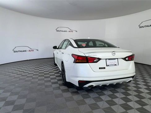New 2025 Nissan Altima 2.5 SV image 7