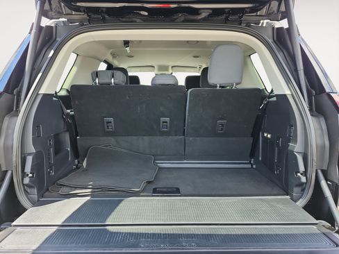 Used 2025 Ford Expedition Active RWD image 15