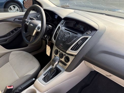 Used 2012 Ford Focus SE FWD image 23