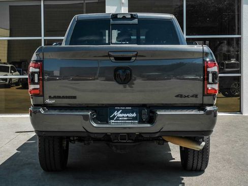 Used 2022 RAM 2500 Laramie w/ Night Edition AWD/4WD image 11