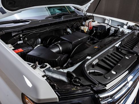 Used 2025 Chevrolet Silverado 2500 LTZ w/ LTZ Premium Package image 38