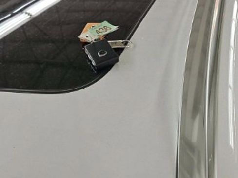 Used 2025 Volvo XC90 T8 Plus w/ Protection Package Premier image 17