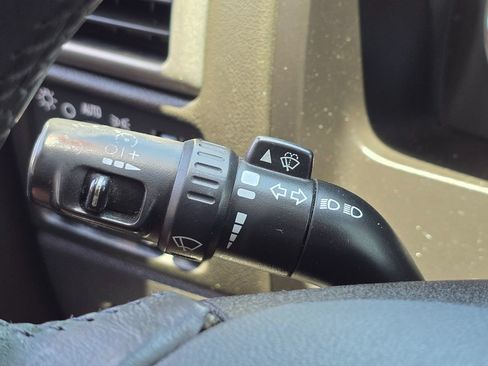 Used 2012 Chevrolet Colorado LT RWD image 35