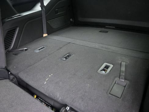 Used 2022 Chevrolet Tahoe LS RWD image 15