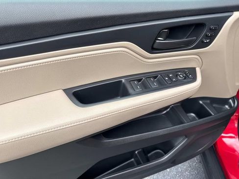 Certified 2023 Honda Odyssey EX-L image 16