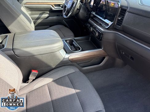 Used 2025 Chevrolet Silverado 2500 LT image 25