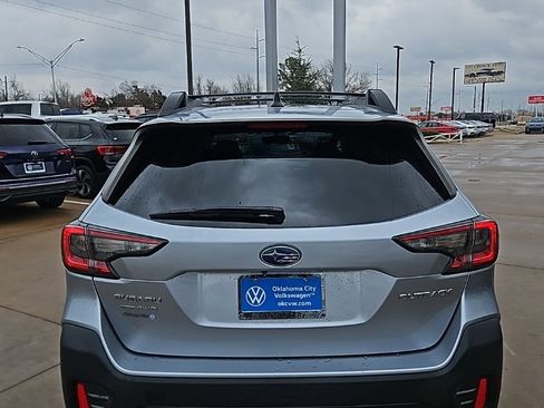 Used 2022 Subaru Outback Limited AWD/4WD image 6