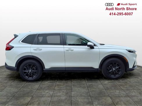 Used 2023 Honda CR-V EX-L image 3