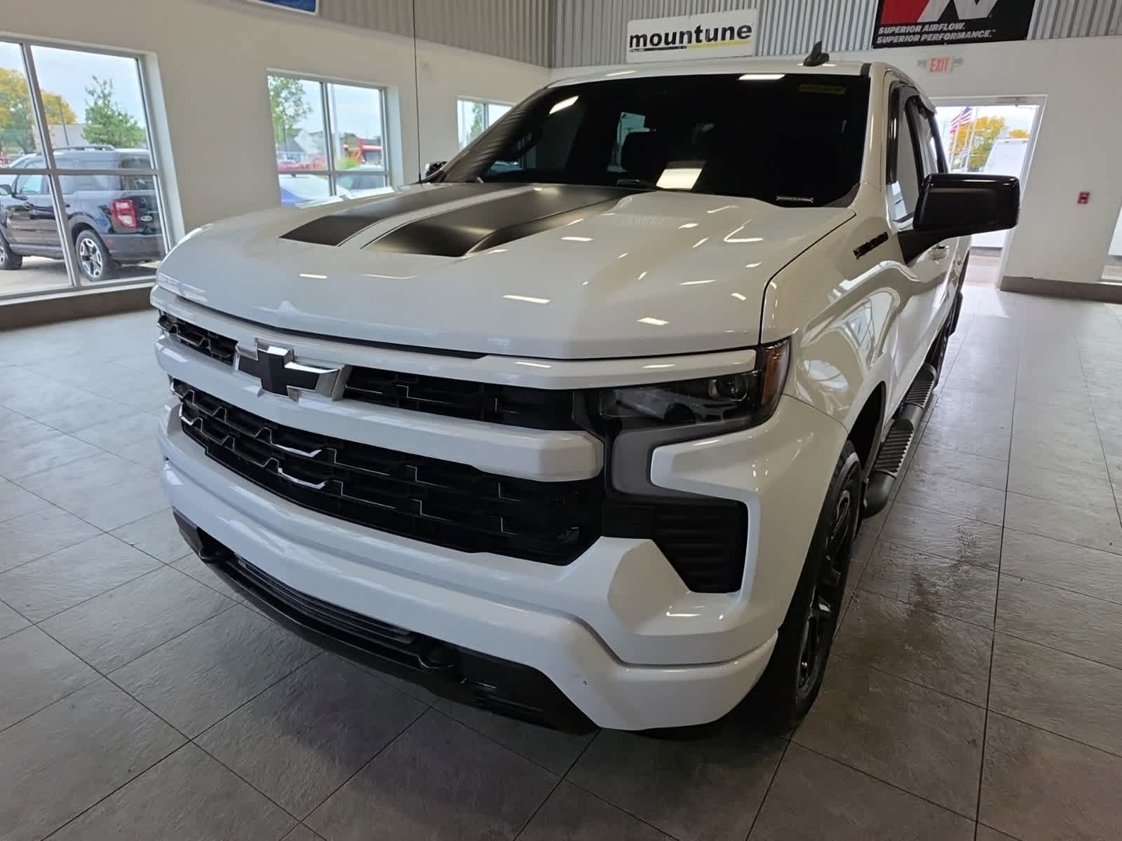 Used 2023 Chevrolet Silverado 1500 RST w/ Rally Edition AWD/4WD image 1