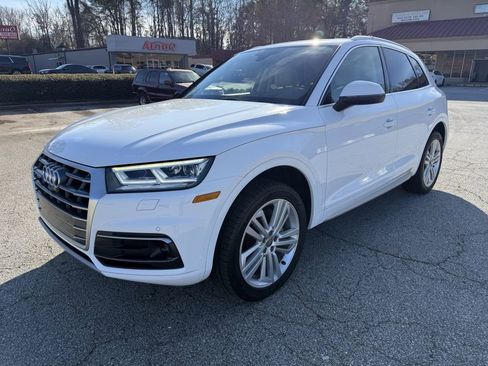 Used 2018 Audi Q5 Prestige image 3