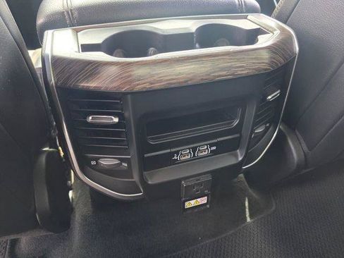 Used 2020 RAM 1500 Laramie AWD/4WD image 13
