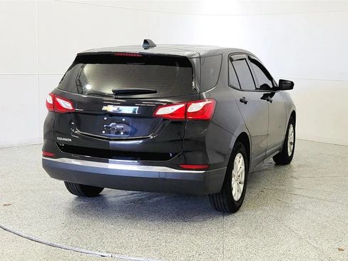 Used 2018 Chevrolet Equinox LS FWD image 7