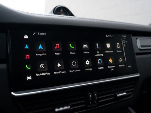 Certified 2023 Porsche Cayenne S AWD/4WD image 25