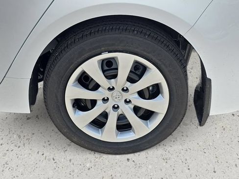 New 2026 Toyota Corolla LE FWD image 32