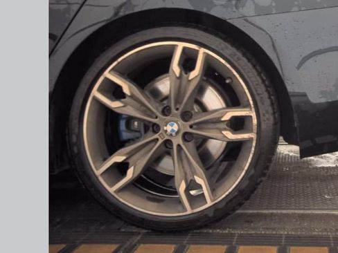 Used 2018 BMW M550i xDrive AWD/4WD image 10