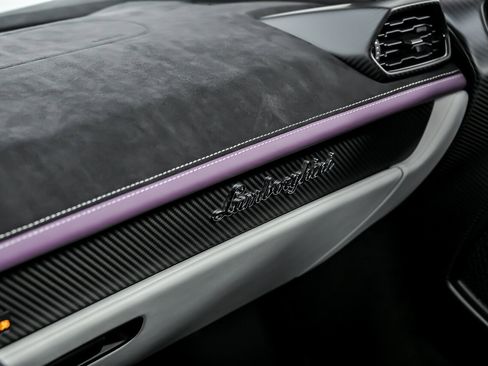 Used 2023 Lamborghini Huracan Tecnica RWD image 44