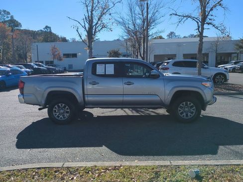 Used 2019 Toyota Tacoma SR5 image 4