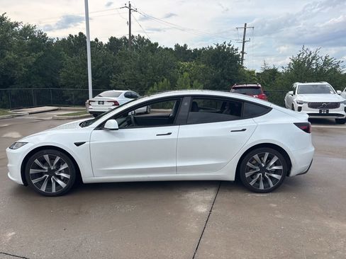 Used 2024 Tesla Model 3 Standard Range RWD image 8