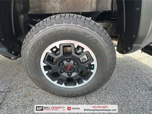 New 2025 Toyota Tacoma TRD Off-Road image 19