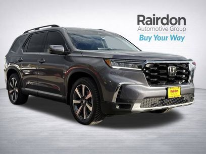 Used 2025 Honda Pilot Touring