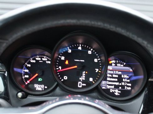 Used 2018 Porsche Macan image 23