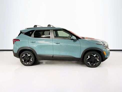 Used 2024 Kia Seltos EX AWD/4WD image 8