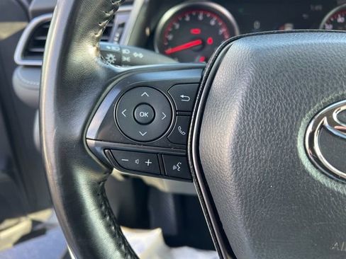 Used 2023 Toyota Camry XSE image 14