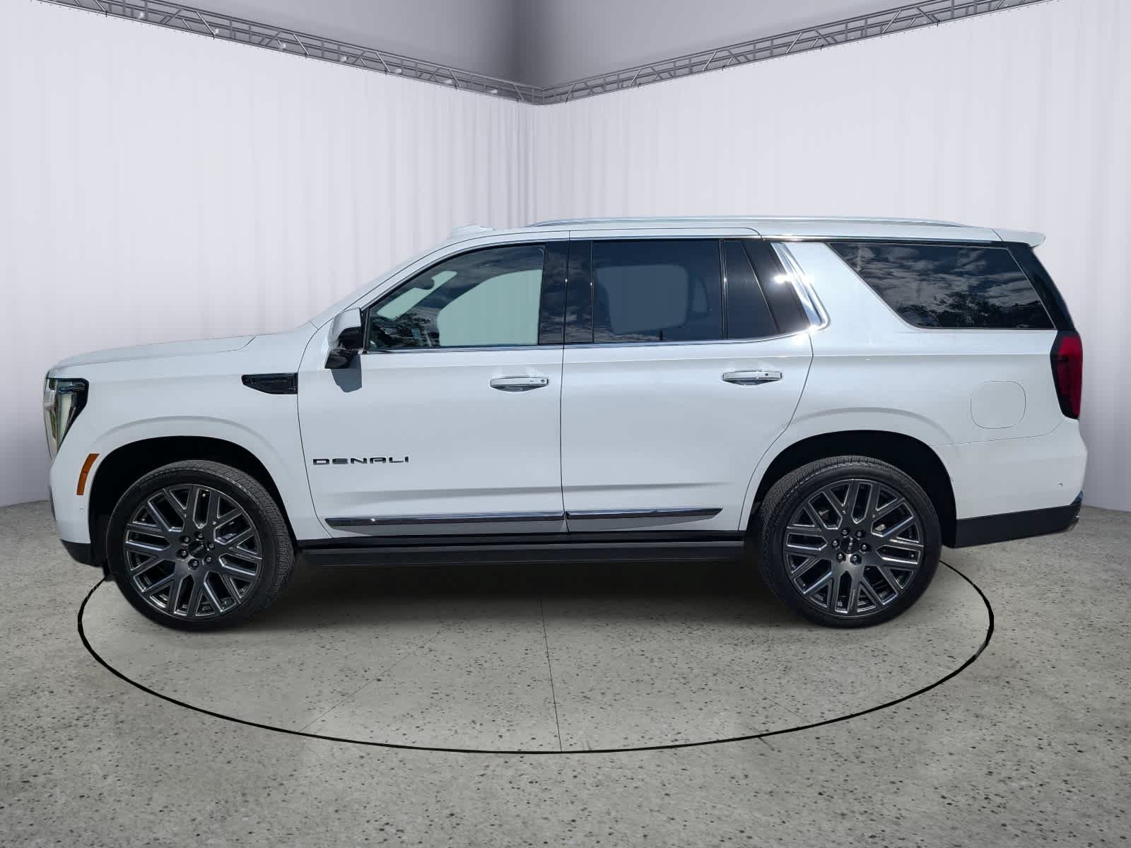 Certified 2026 GMC Yukon Denali Ultimate AWD/4WD image 6