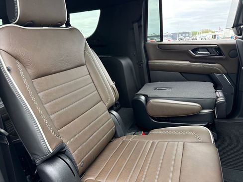 New 2026 GMC Yukon XL Denali Ultimate AWD/4WD image 39