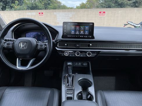 Used 2024 Honda Civic Touring image 15