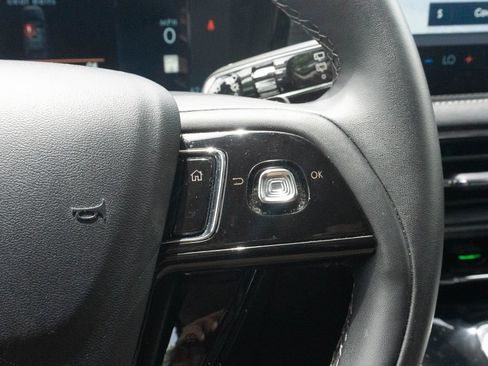 Used 2023 Lincoln Corsair FWD w/ Equipment Group 101A image 22