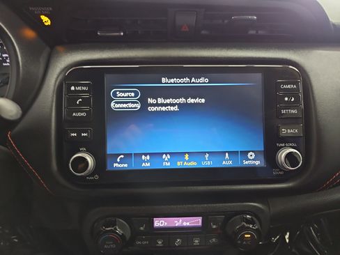 Used 2024 Nissan Kicks SR w/ SR Premium Package image 10