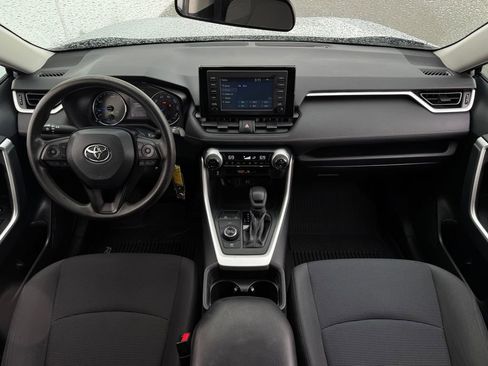 Certified 2019 Toyota RAV4 LE AWD/4WD image 12