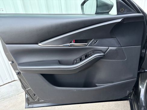 Certified 2025 MAZDA CX-30 AWD 2.5 S w/ Preferred Package image 13