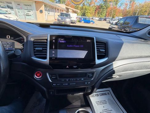 Used 2019 Honda Ridgeline RTL-T image 25