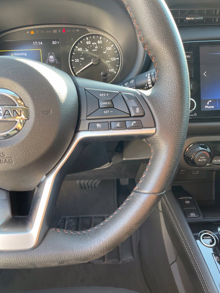 Used 2021 Nissan Kicks SR FWD image 14