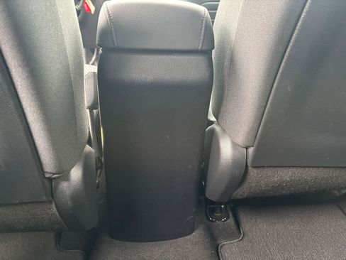 Used 2025 Kia Soul LX w/ LX Technology Package image 24