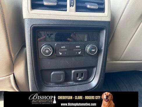 Used 2019 Buick Envision Essence AWD/4WD image 17
