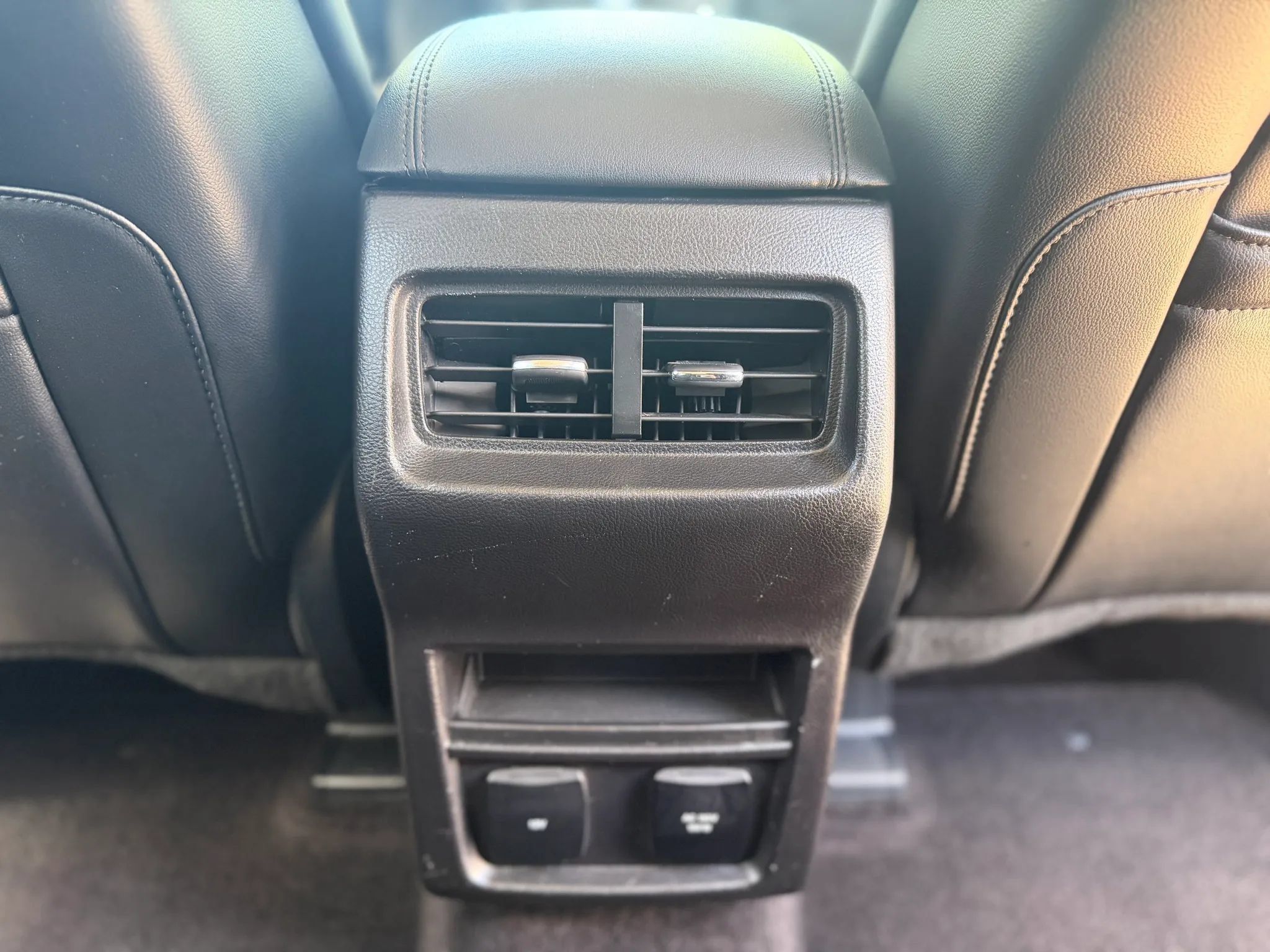 Used 2016 Ford Edge SEL w/ Equipment Group 201A AWD/4WD image 37